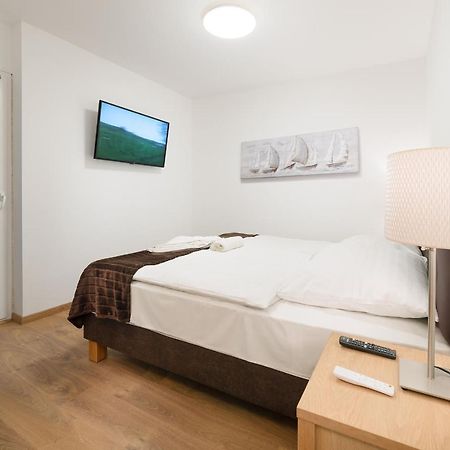 Deluxe Apartman วิเชกราด ภายนอก รูปภาพ