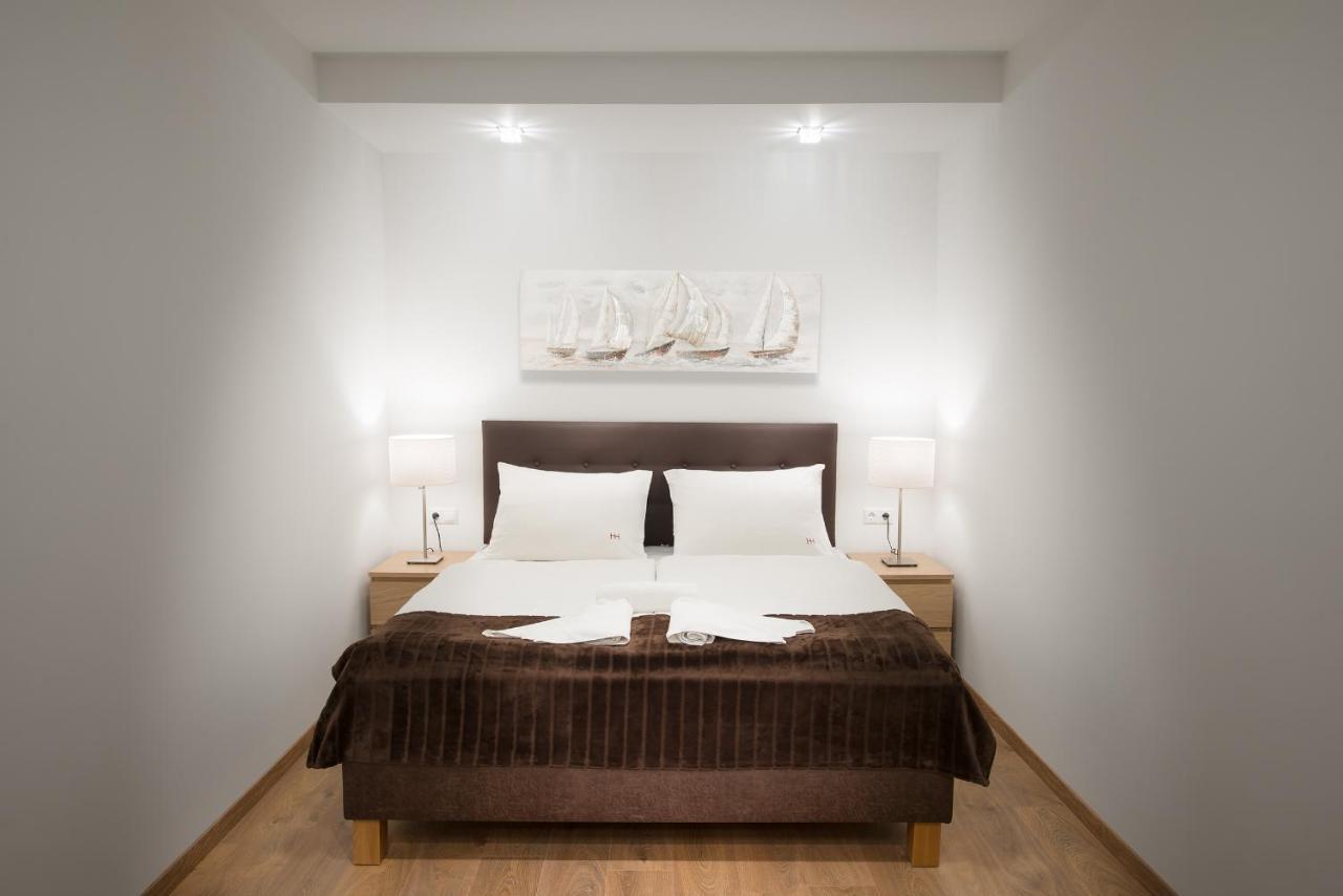 Deluxe Apartman วิเชกราด ภายนอก รูปภาพ