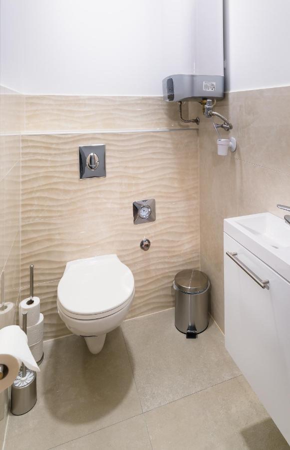 Deluxe Apartman วิเชกราด ภายนอก รูปภาพ